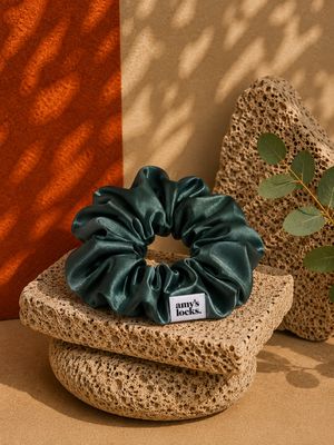 ‘SEAWEED’ SCRUNCHIE (MAXI) ‘SEAWEED’ SCRUNCHIE (MAXI)