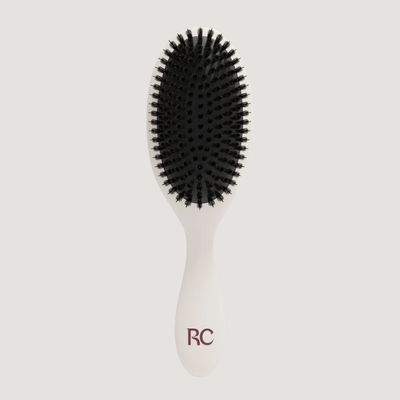 REMI CACHET BRUSH