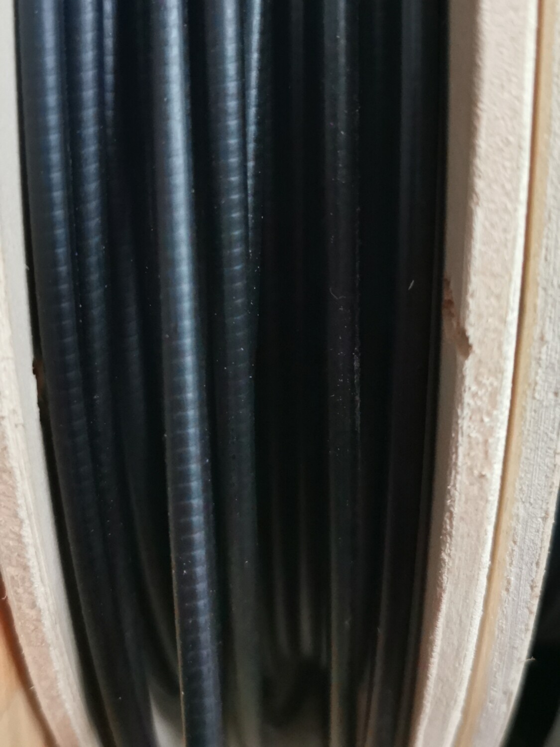 Bowdenzug Spirale  2,0mm innen 4,0mm außen Schwarz
