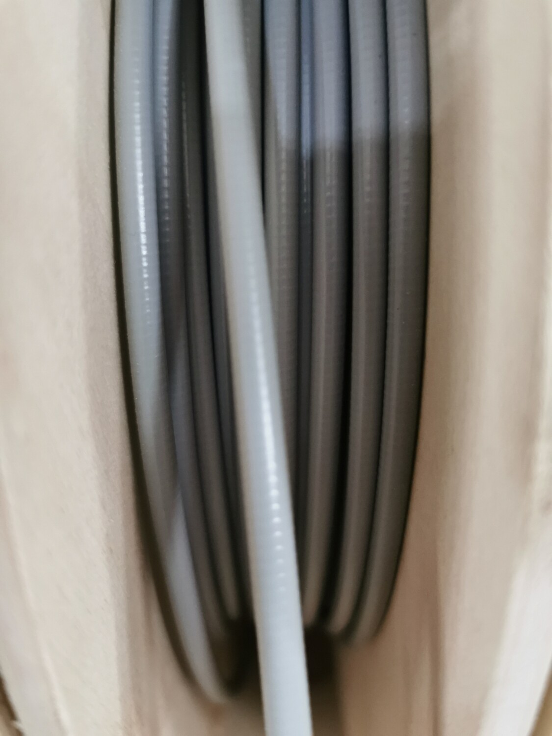 Bowdenzug Spirale 2,5mm innen 4,8mm außen Grau