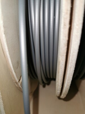 Bowdenzug Spirale 2,2mm innen 5,0mm außen Silber (Grau) mit innenrohr Bowdenzug Spirale 2,2mm innen 5,0mm außen Silber (Grau) mit innenrohr