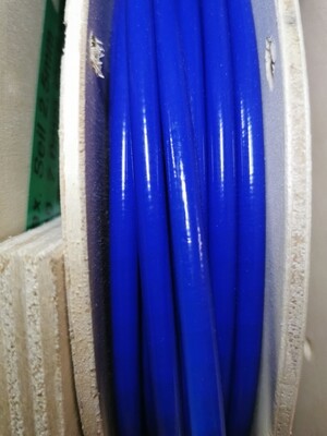 Bowdenzug Spirale 3,2mm innen 7,0mm außen Blau mit innenrohr