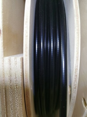 Bowdenzug Spirale 3,2mm innen 7,0mm außen Schwarz mit innenrohr