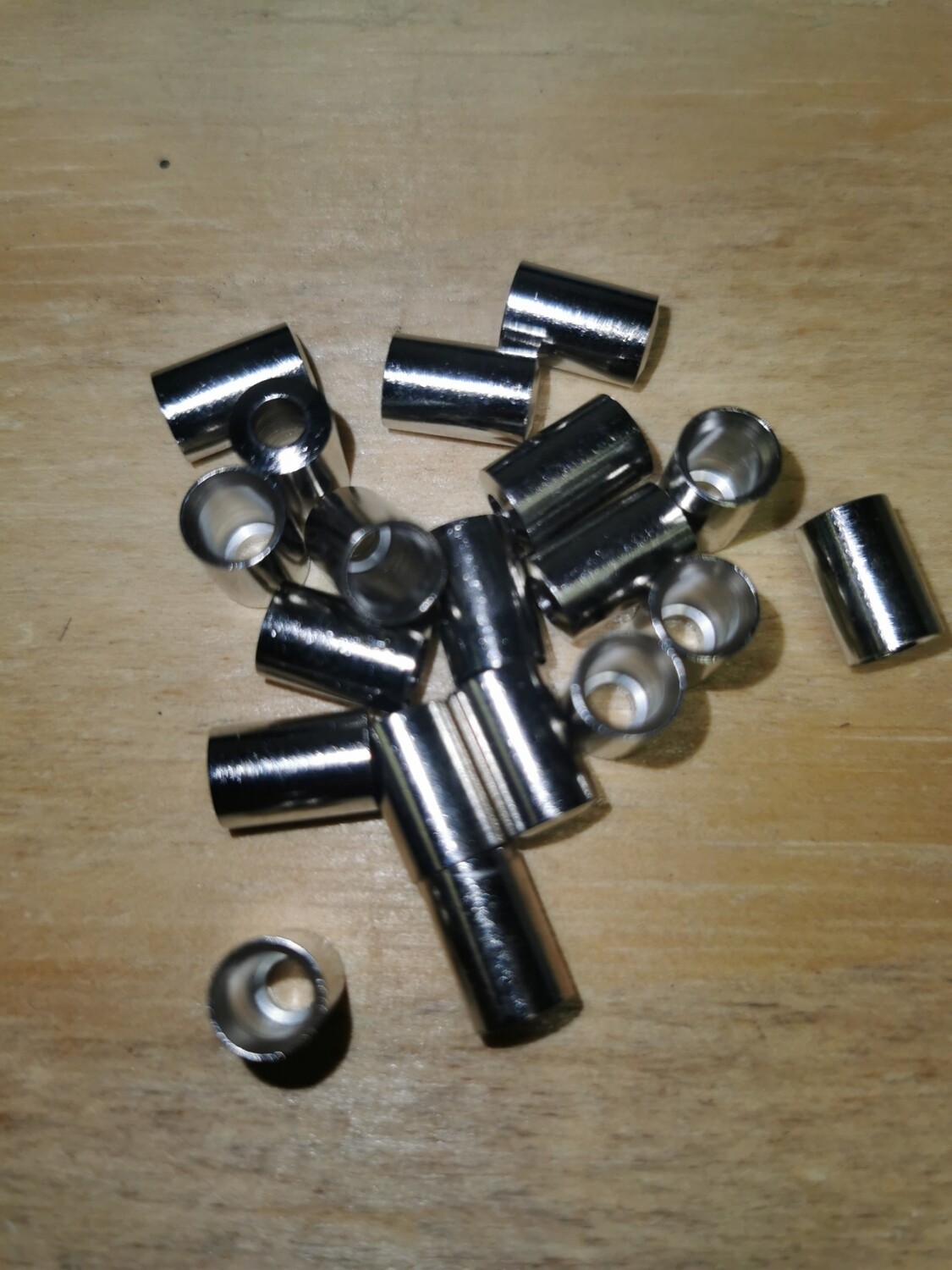 Endhülse Messing vernickelt 5,0mm innen (7,0mm außen)
