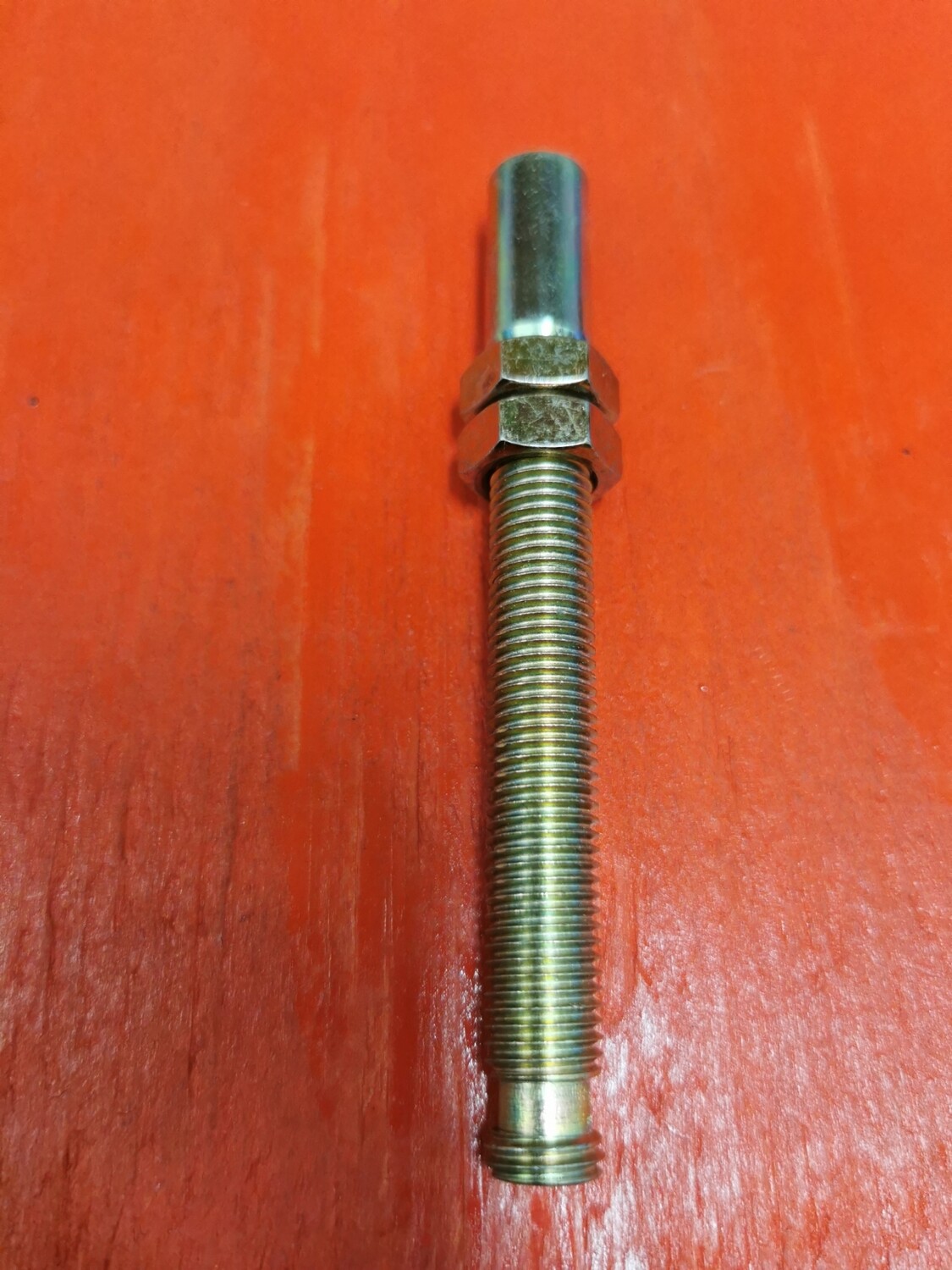 Stellschraube M10x70