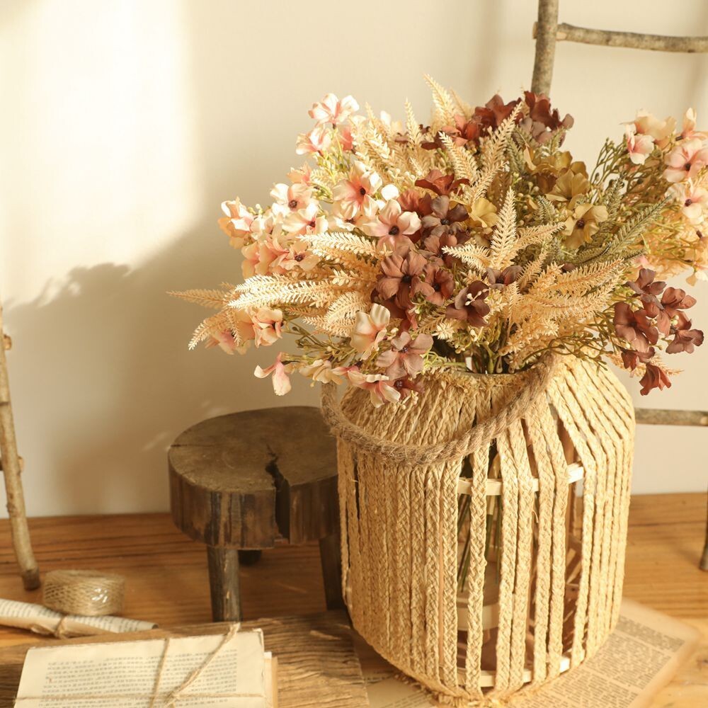 Dried bunch of small wildflowers