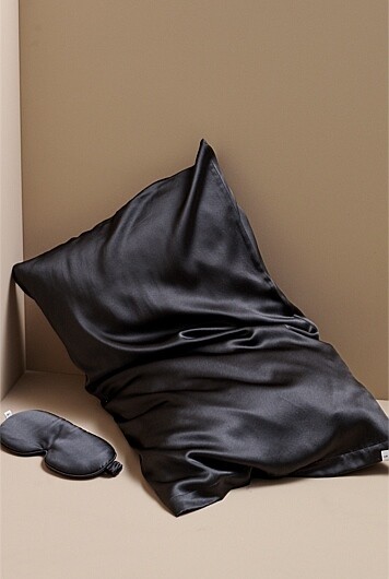 Silk pillowcase