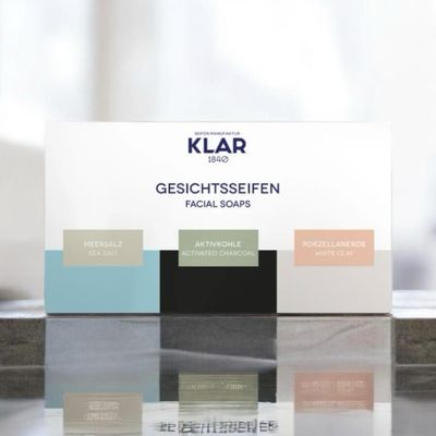 KLAR Geschenkset Gesichtsseifen (Meersalz, Aktivkohle, Porzellanerde), Cosmos zertifiziert, palmölfrei KLAR Geschenkset Gesichtsseifen (Meersalz, Aktivkohle, Porzellanerde), Cosmos zertifiziert, palmölfrei