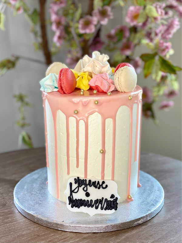 MACARONS & MERINGUES