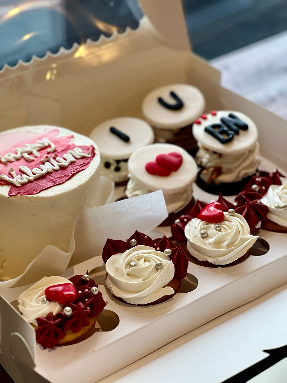 Bento Box 8 Cupcakes