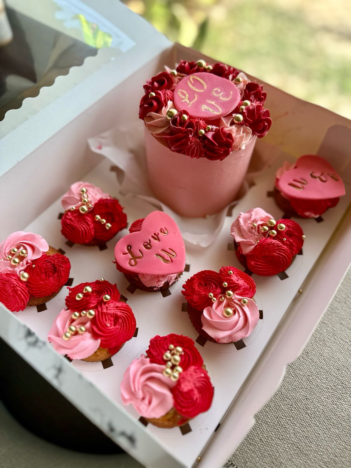 Bento Box 8 Cupcakes