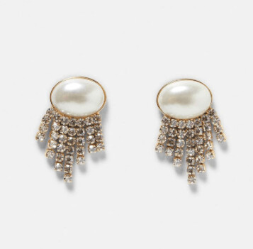 Shooting Pearl Studs/ Earrings