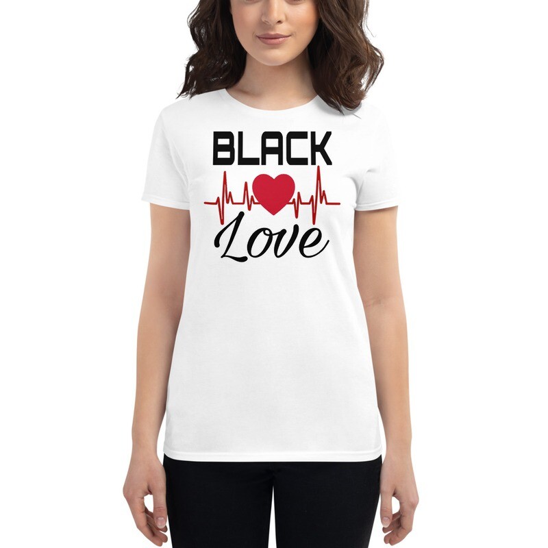 Women&#39;s short sleeve t-shirt