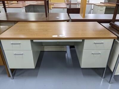 Standard Desk with Drawers