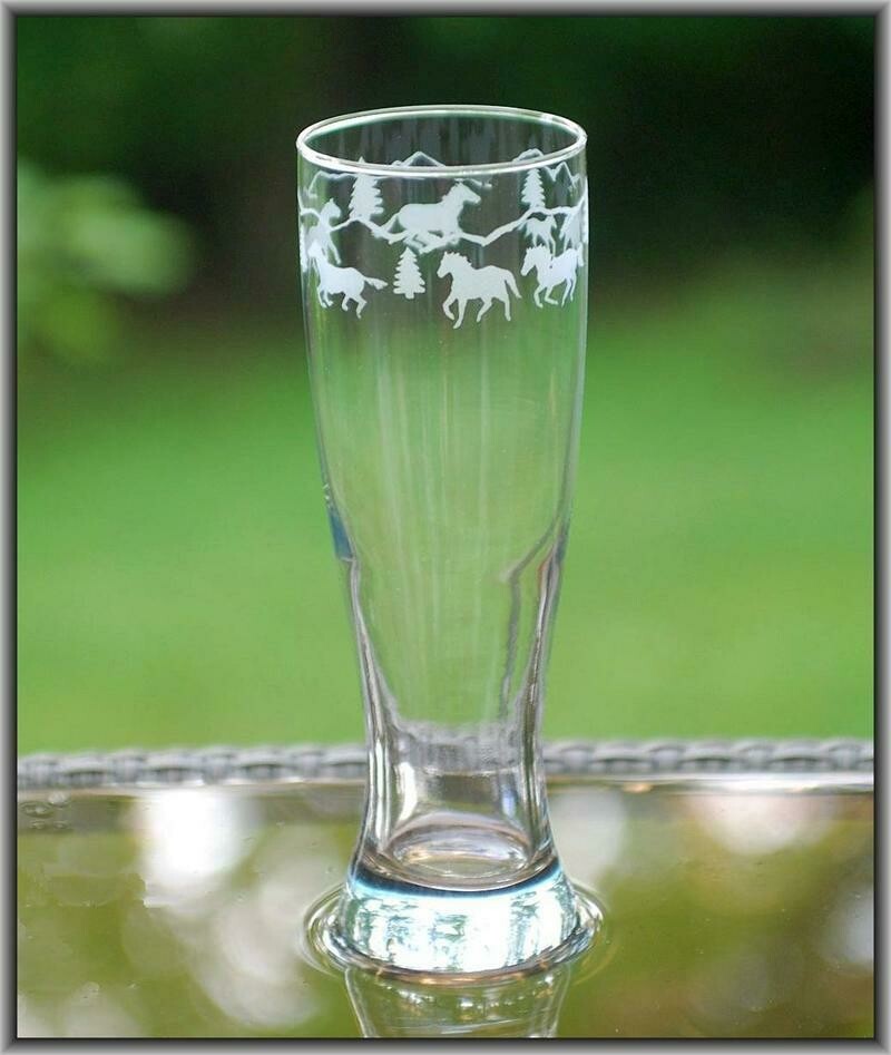 SIERRA HORSES SAND-ETCHED 16oz PILSNER BEER GLASS  #1713