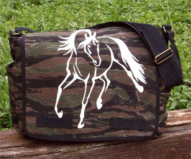 Dilan  Art Horse Burly Canvas Camo Messenger Bag  # AT24