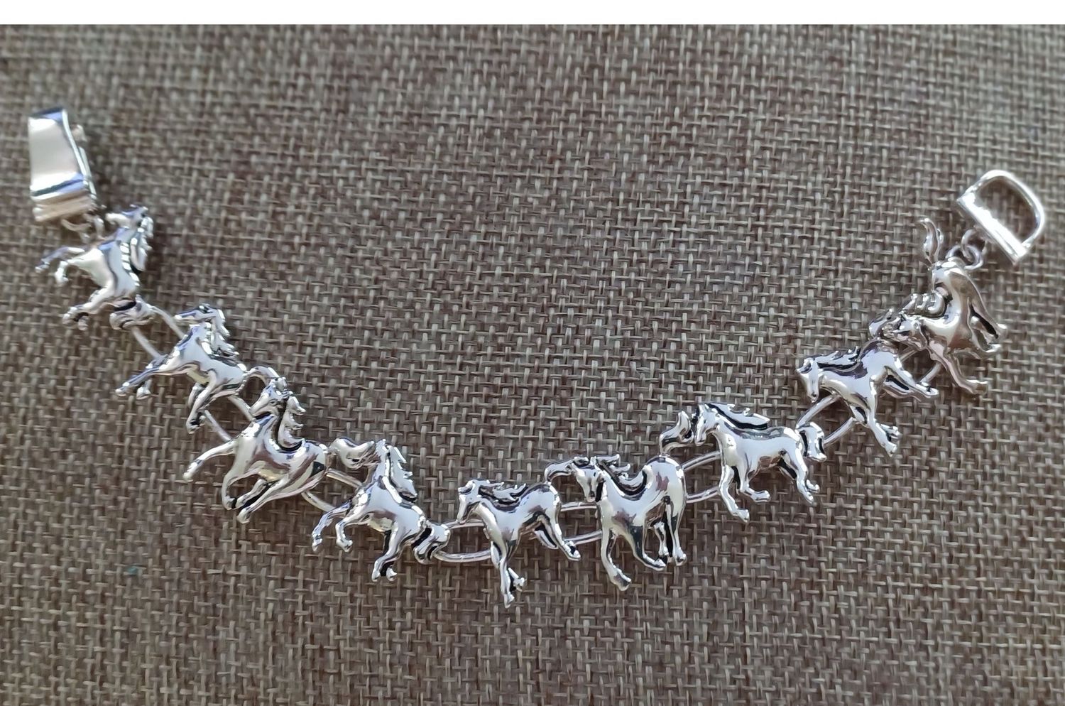 Thoroughbred Horses Silver Tone Fashion Bracelet #414TH