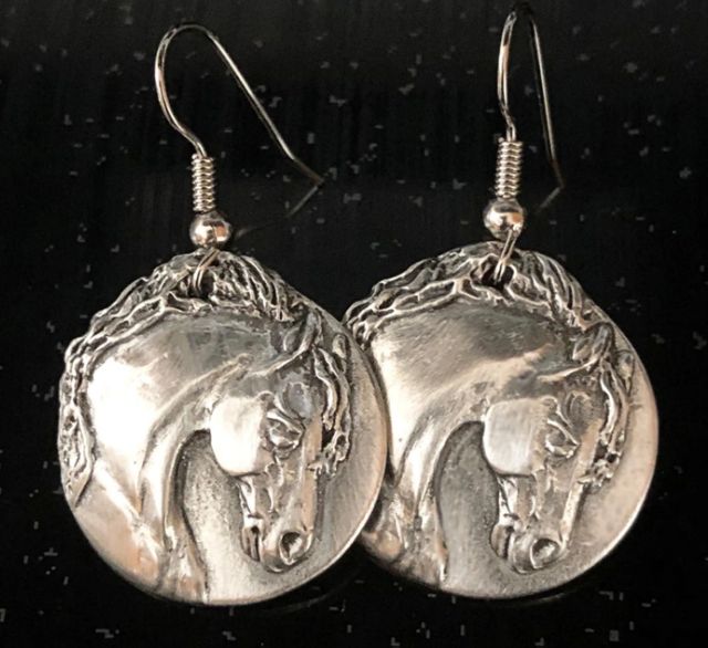 Spirited Horse Head Polished Pewter 3/4 Spirited Horse Head Polished Pewter 3/4" Round Earrings USA #410HTE