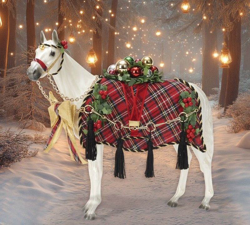 Holiday Homecoming Breyer 2026 Holiday Horse