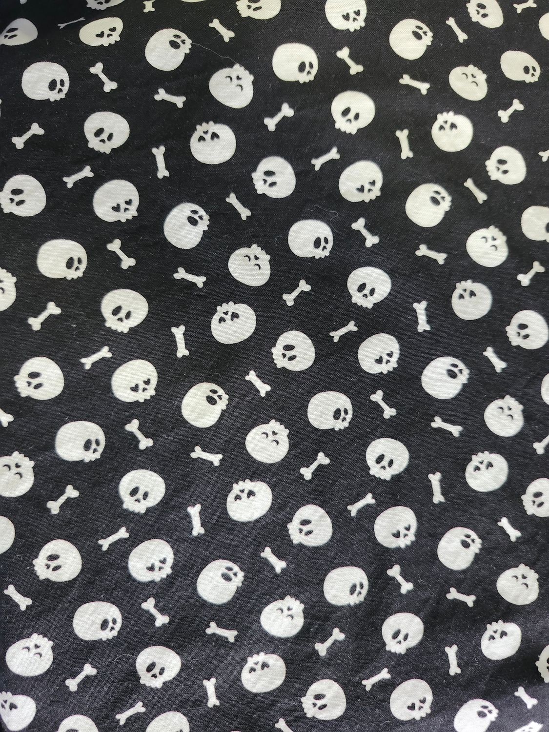 Little skulls and bones