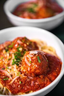 07. Italian Meatballs with Tomato Basil Sauce & Spaghetti
