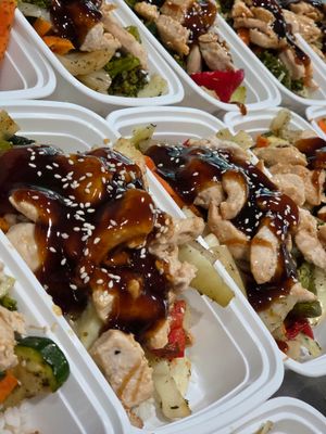 02. Sesame Teriyaki Chicken Bowl, Stir Fry Vegetables &amp; Rice