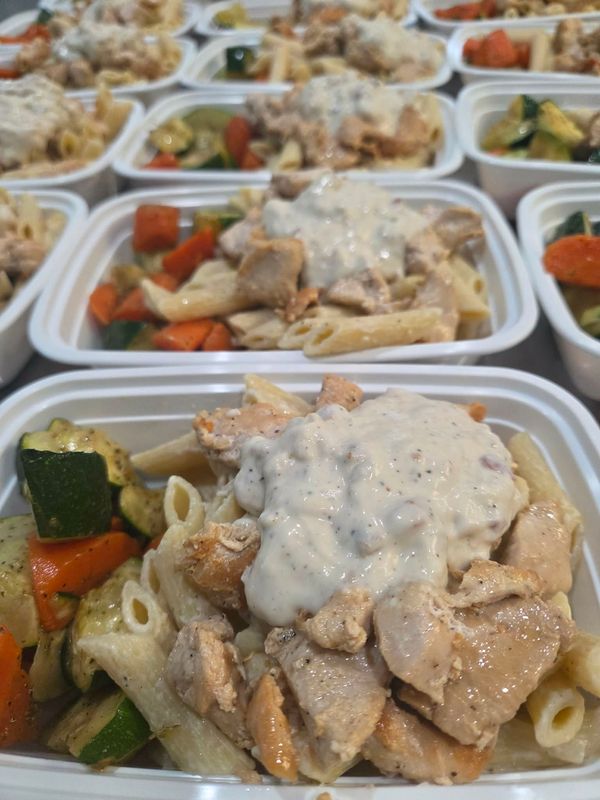 03. Creamy Bacon Chicken with Pasta, Roasted Zucchini &amp; Carrots