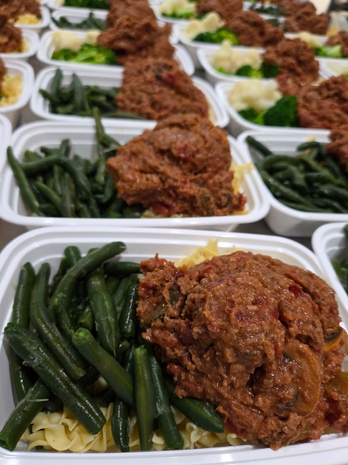 06. Ground Beef and Mushroom Stroganoff with Vegetables &amp; Egg Noodles