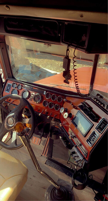 Two Piece Freightliner Classic/fld Dash Panels