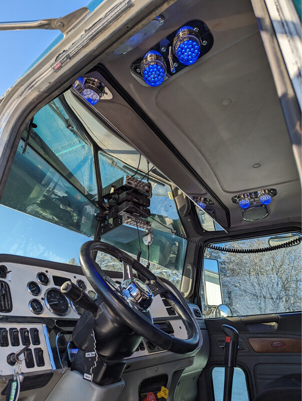 2006+ Flat Top Peterbilt Overhead Replacement