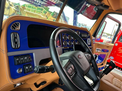 2023/2024 Peterbilt Digital Dash Panels