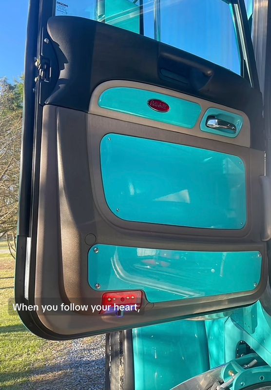 2006-2023 Peterbilt Door Inserts