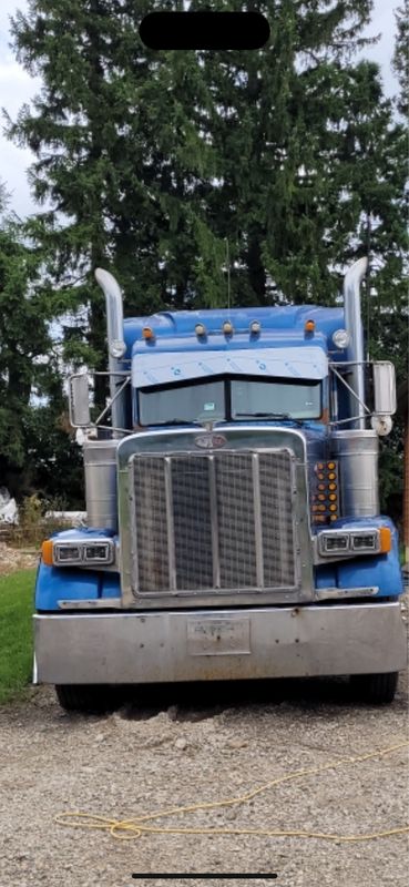 12x8 Reverse Bow tie Peterbilt Visor