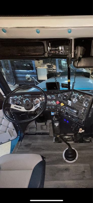 Freightliner Classic/ Fld Dash Panels
