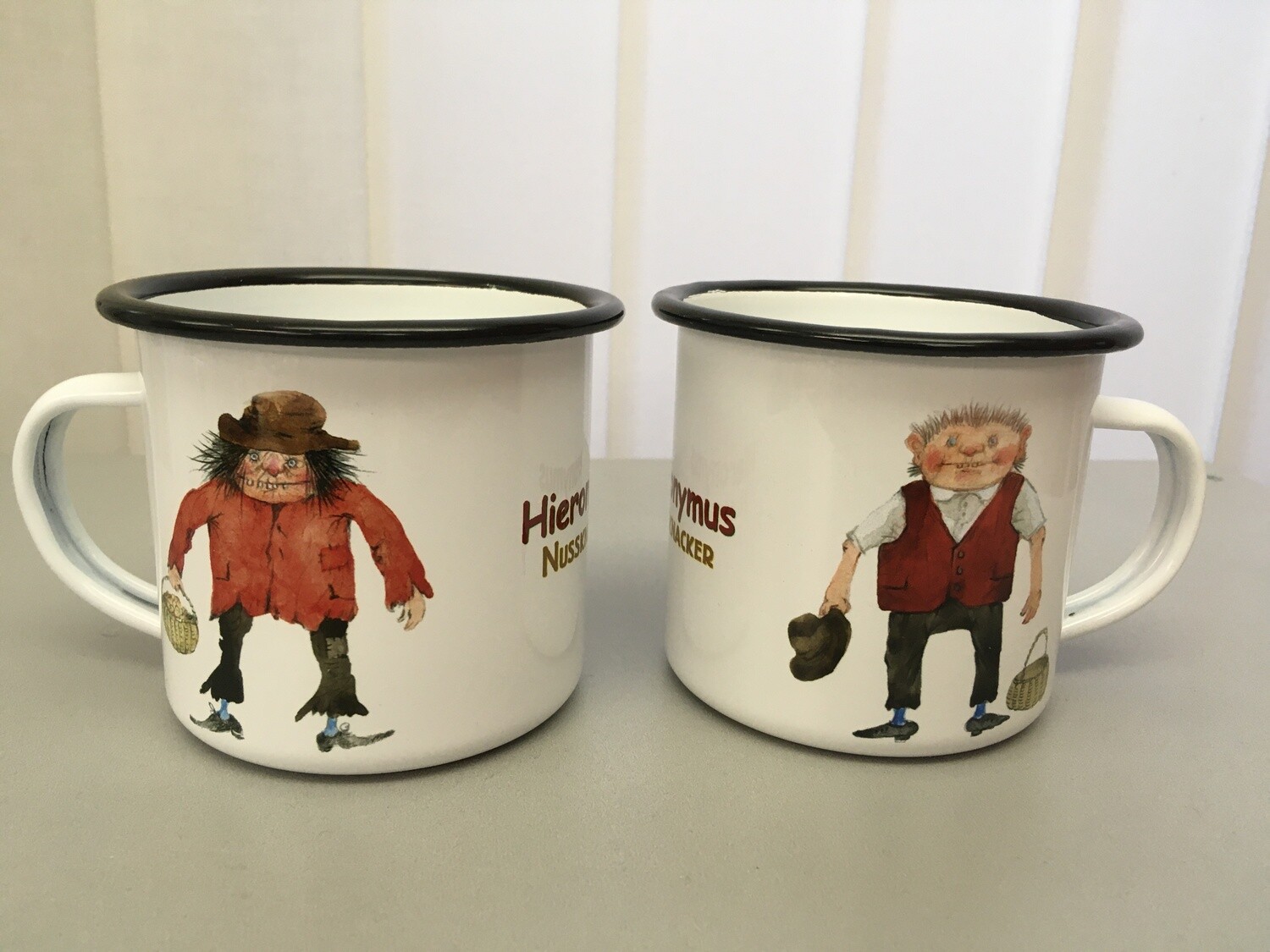 Emaille-Tasse "Hieronymus" in Kombination mit dem Kauf eines Buches