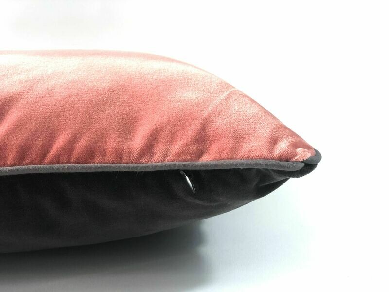 MEHAREE - Coussin 40X60 cm - Velours coton - Gris Taupe et Rose poudré
