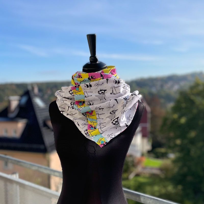 CRAZYPOLE Loopschal mit blauen Knöpfen