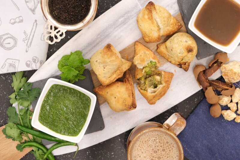 Vegetable Samosa (Pack of 3 pcs) - Frozen  Contains: GLUTEN