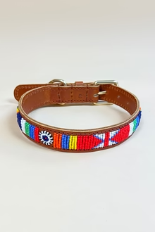 Leren halsband met kraaltjes- Bazar
