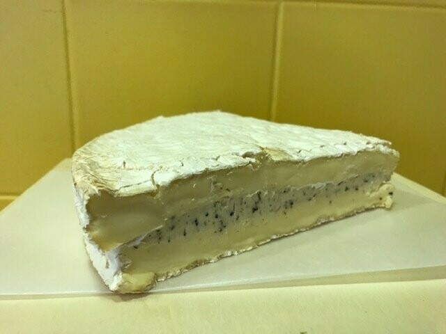 Brie à la truffe