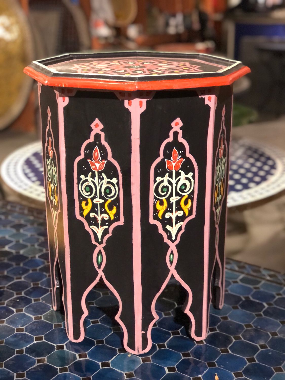 Marokkaans houten bijzettafeltje