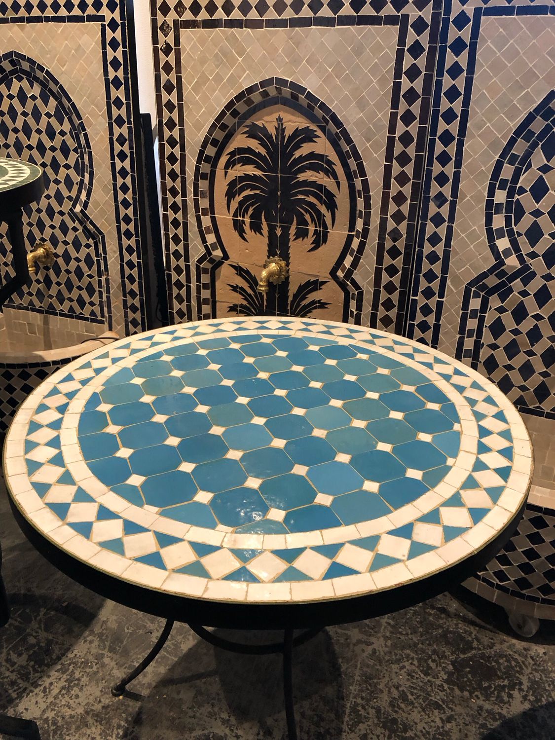 Marokkaanse Mozaiek tafel (blad) 60 cm Turqouise-Wit Handgemaakt — detail 5