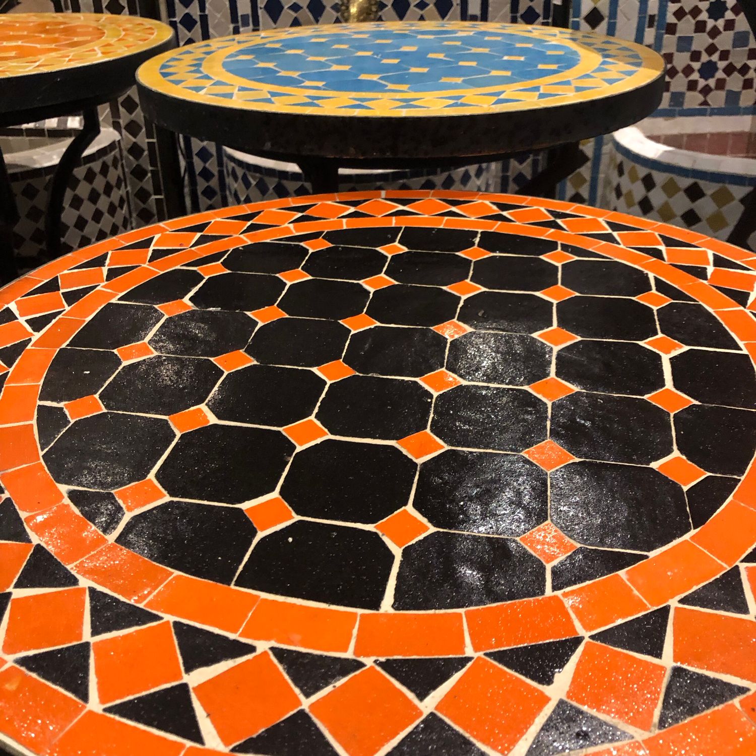 Marokkaanse Mozaiek tafel (blad) 50 cm Zwart-Oranje Handgemaakt