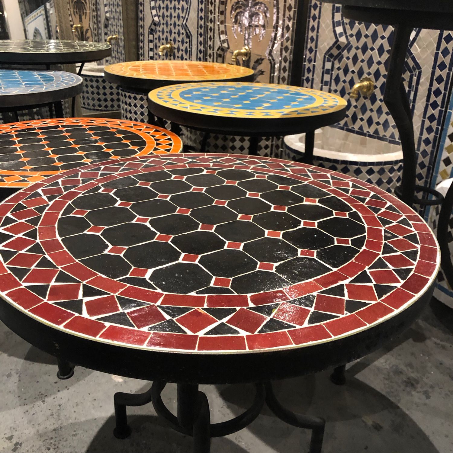 Marokkaanse Mozaiek tafel (blad) 50 cm Zwart-Bordeau Rood Handgemaakt