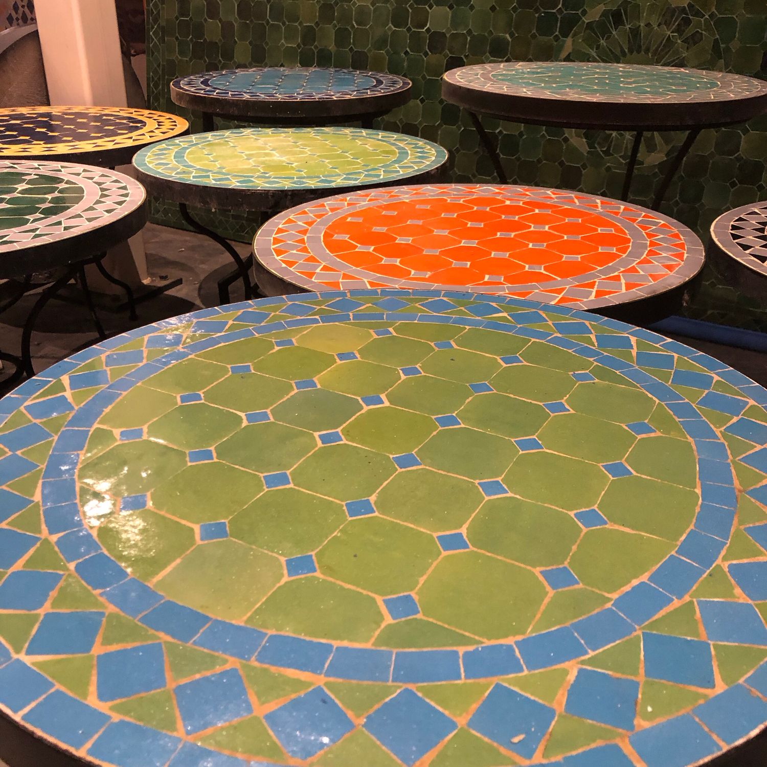 Marokkaanse Mozaiek tafel (blad) 50 cm Appelgroen- Turqouise Handgemaakt