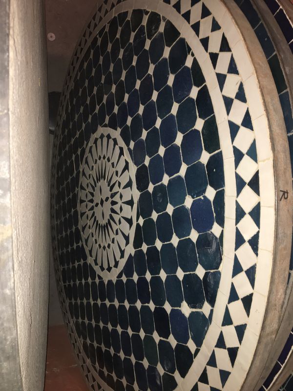 Marokkaanse Mozaiek tafel (blad) Met ROZET 100 cm Petrolblauw-Wit