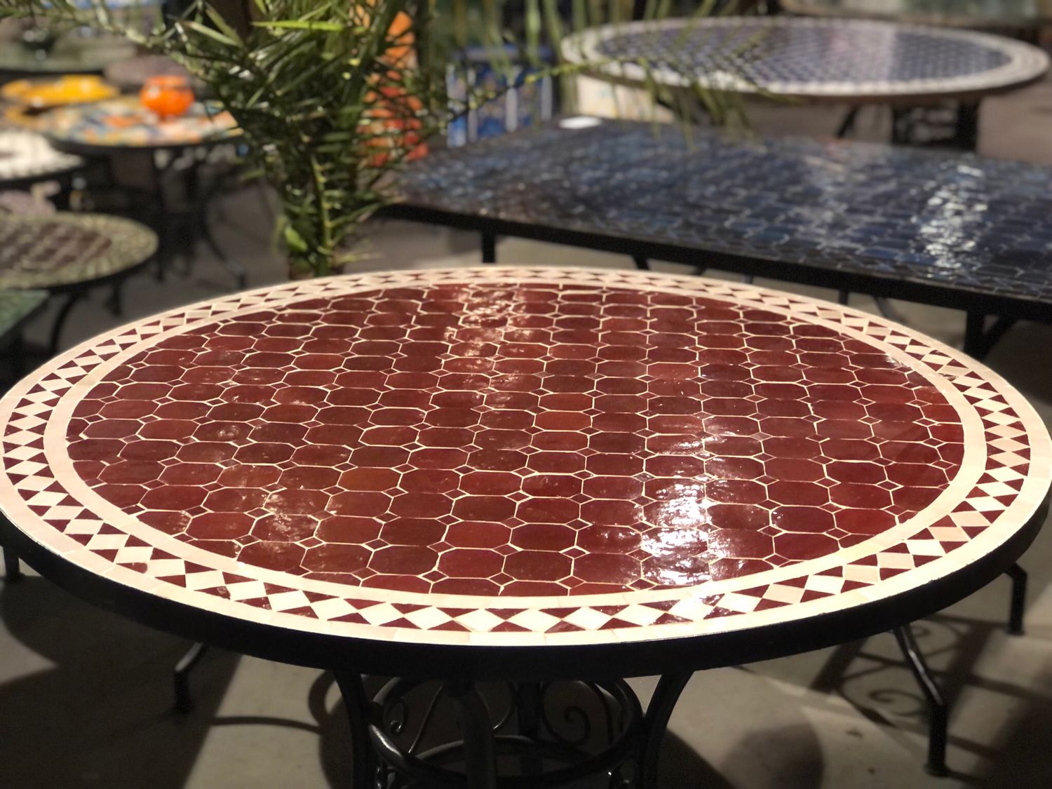 Marokkaanse Mozaiek tafel (blad) 100 cm Bordeaux rood Uni Handgemaakt