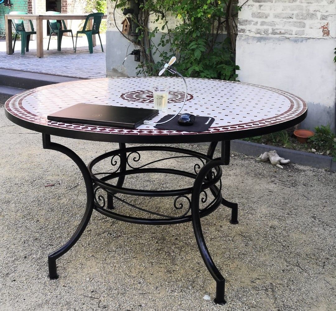 Marokkaanse Mozaiek tafel (blad) Met ROZET 140 cm Creme-Rood bordeaux