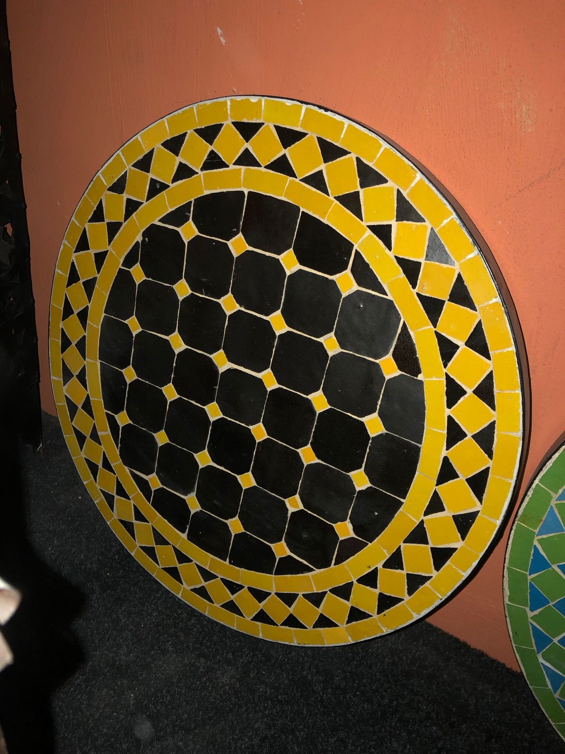 Marokkaanse Mozaiek tafel (blad) 50 cm Zwart-Geel Handgemaakt