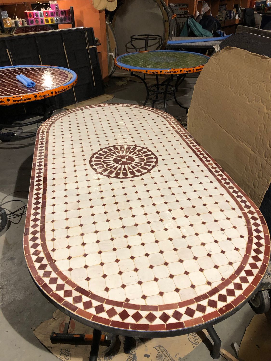 Marokkaanse Mozaiektafel 180 cm Ovaal Inclusief Beste Onderstel en Afwerking !